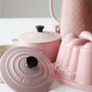 NWT Le Creuset Pink Pastel Mini Cocotte